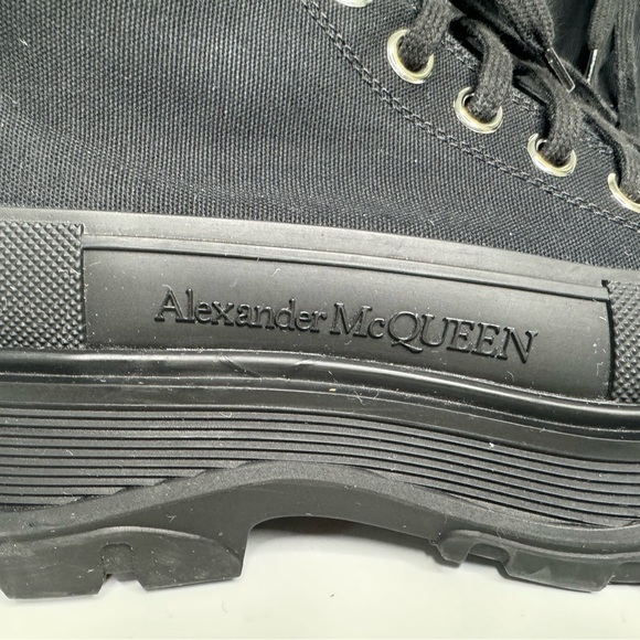 Alexander McQueen Black Tread Slick Boots - Size 38 - Picture 11 of 11